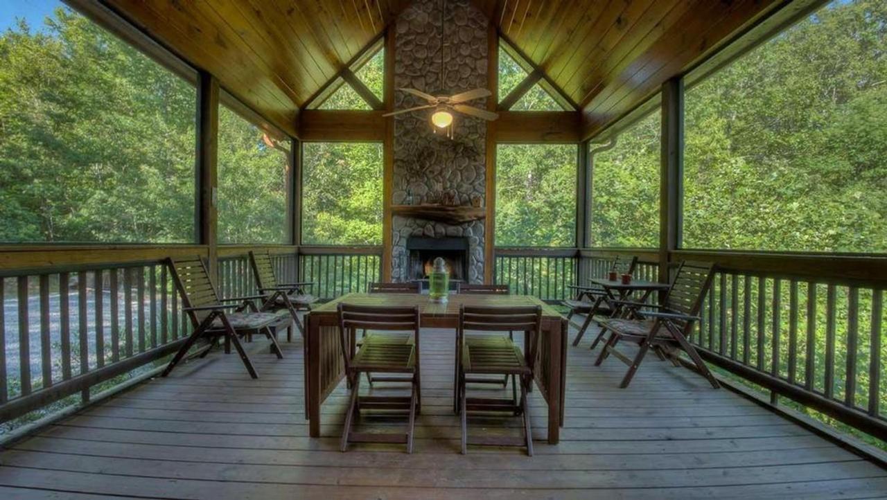 All Decked Out Blue Ridge Εξωτερικό φωτογραφία