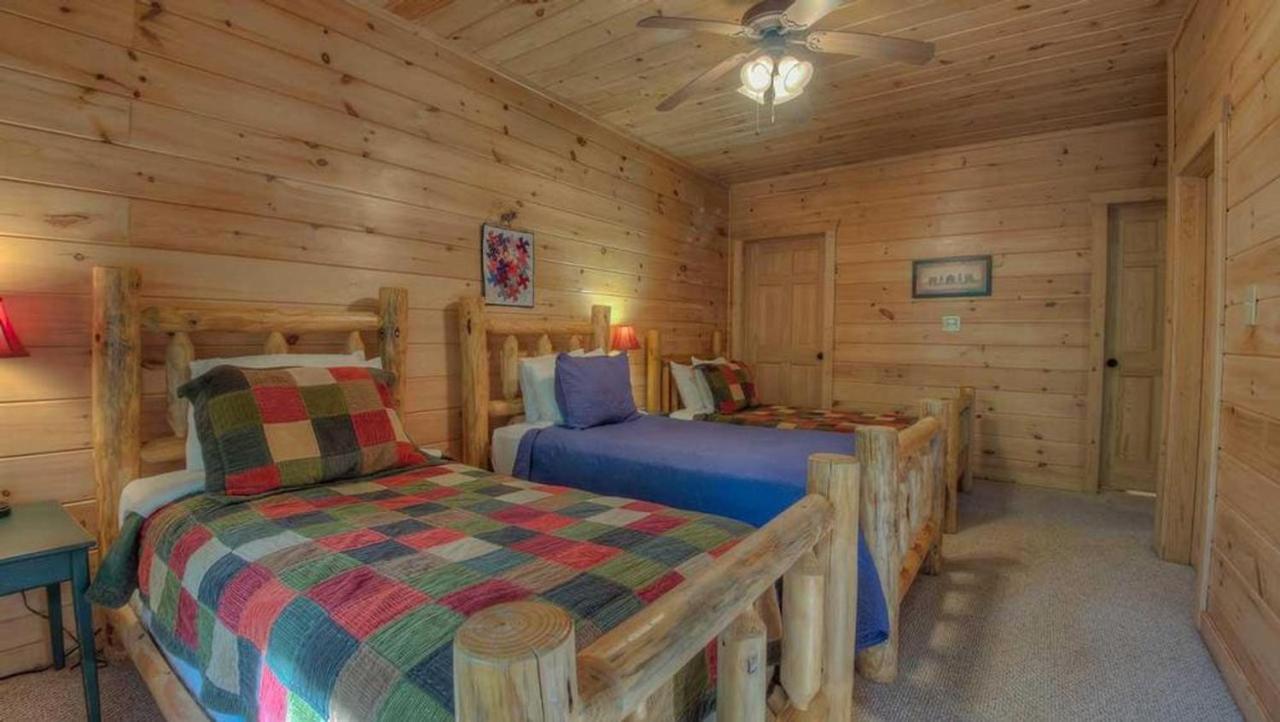 All Decked Out Blue Ridge Εξωτερικό φωτογραφία